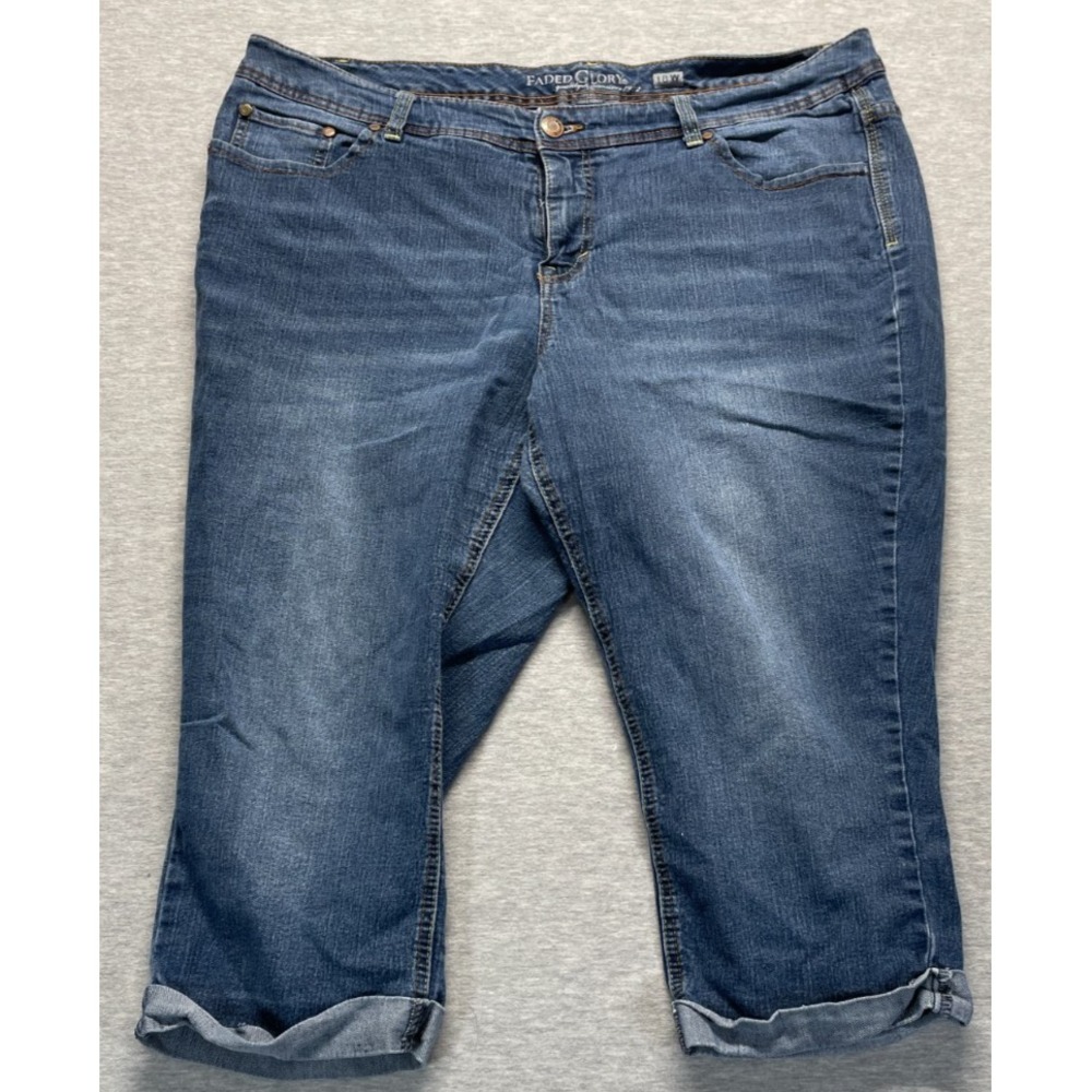 Faded Glory Capri Jeans Womens 18W Blue Denim Streetwear Cuffed Hem Straight Leg